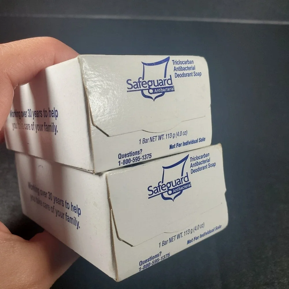 SafeGuard Antibacterial Deodorant Bar Soap 4oz, 2‎ Pack *With TRICLOCARBAN*